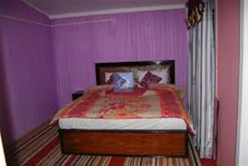 State Continental Hotel Muzaffarabad Esterno foto